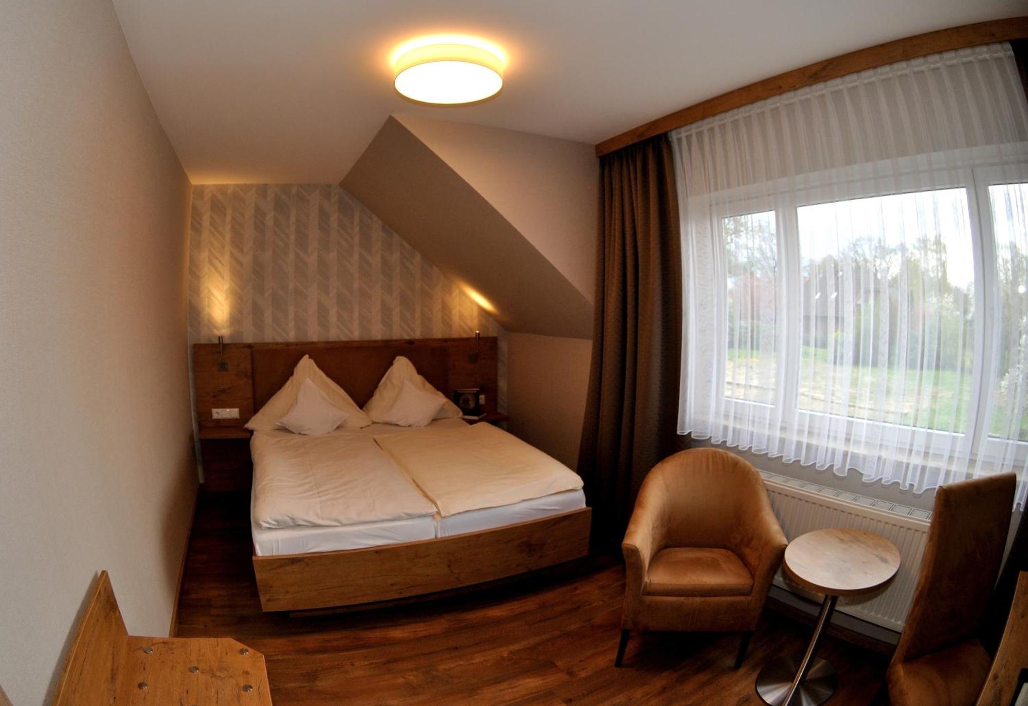 Gasthof Vossbur Toppenstedt Экстерьер фото